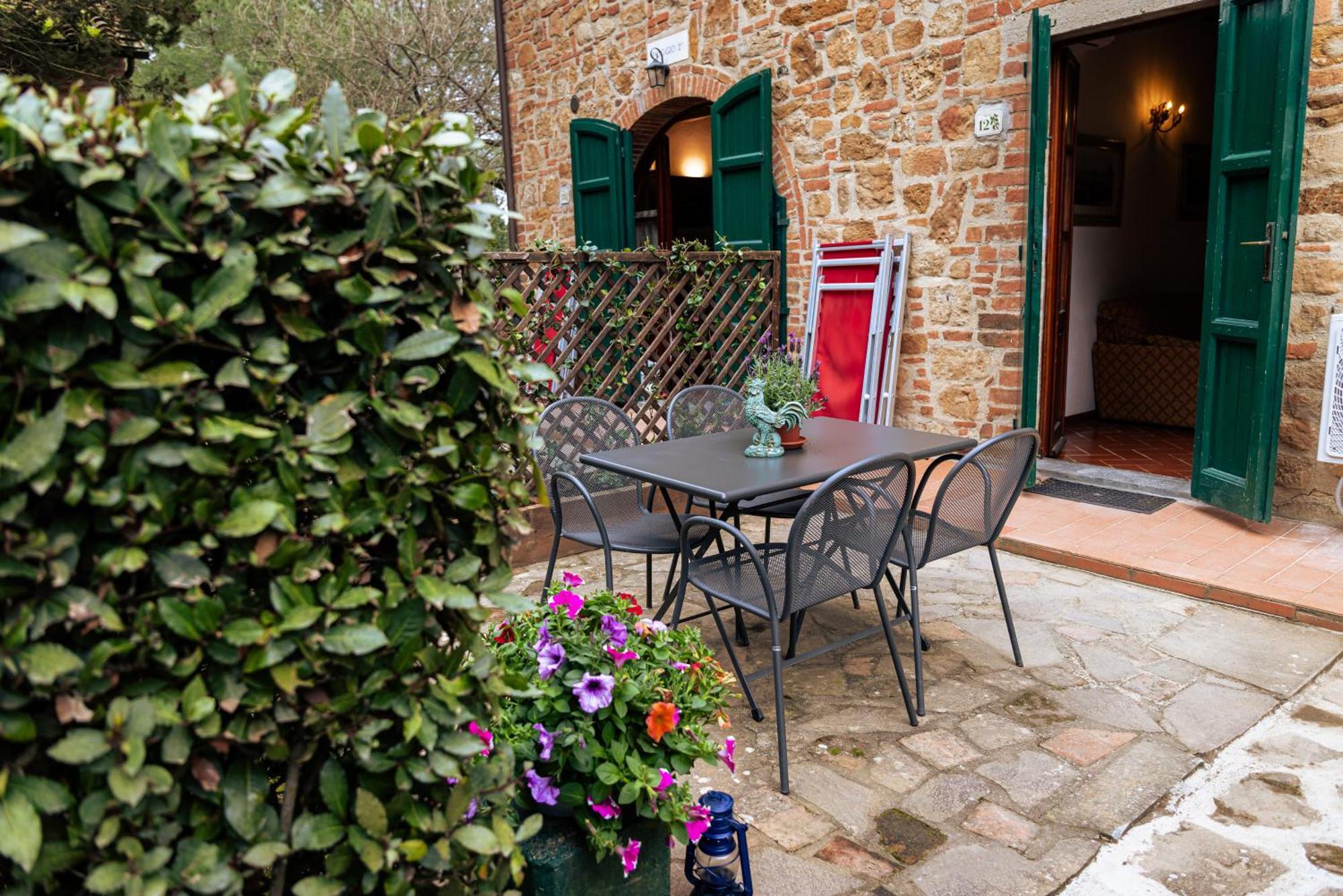 Villa Borgo Il Poggio Agritourismo à Montaione Extérieur photo