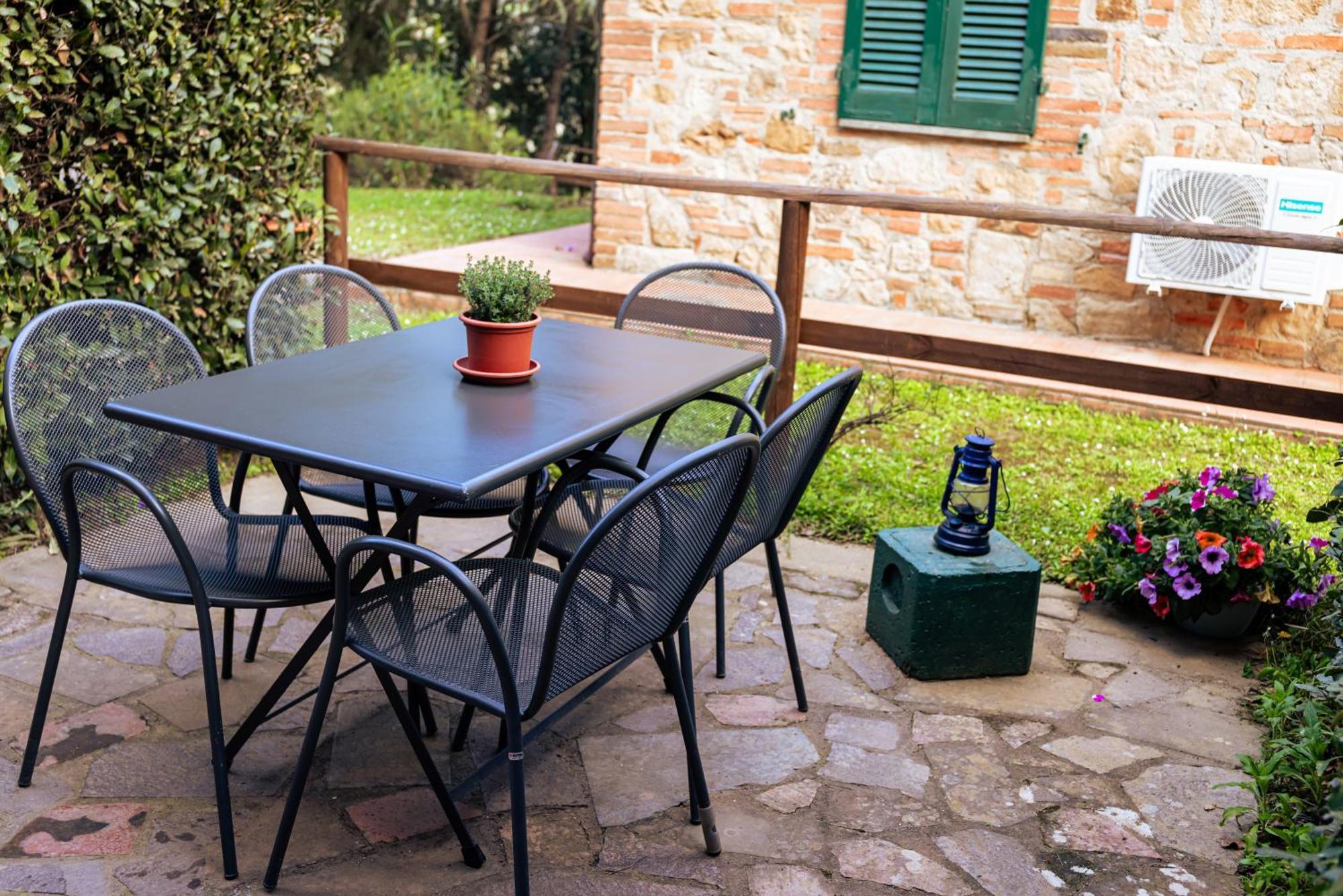 Villa Borgo Il Poggio Agritourismo à Montaione Extérieur photo